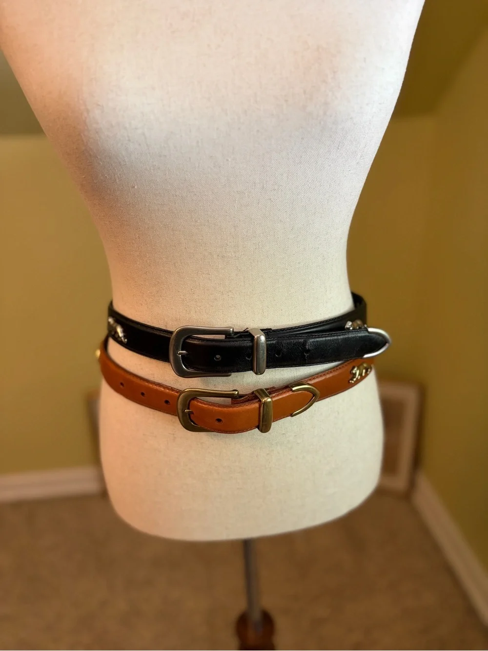 VTG 1992 Safari Belt Bundle Honest Genuine Leather Elephant Rhino Cheetah Med